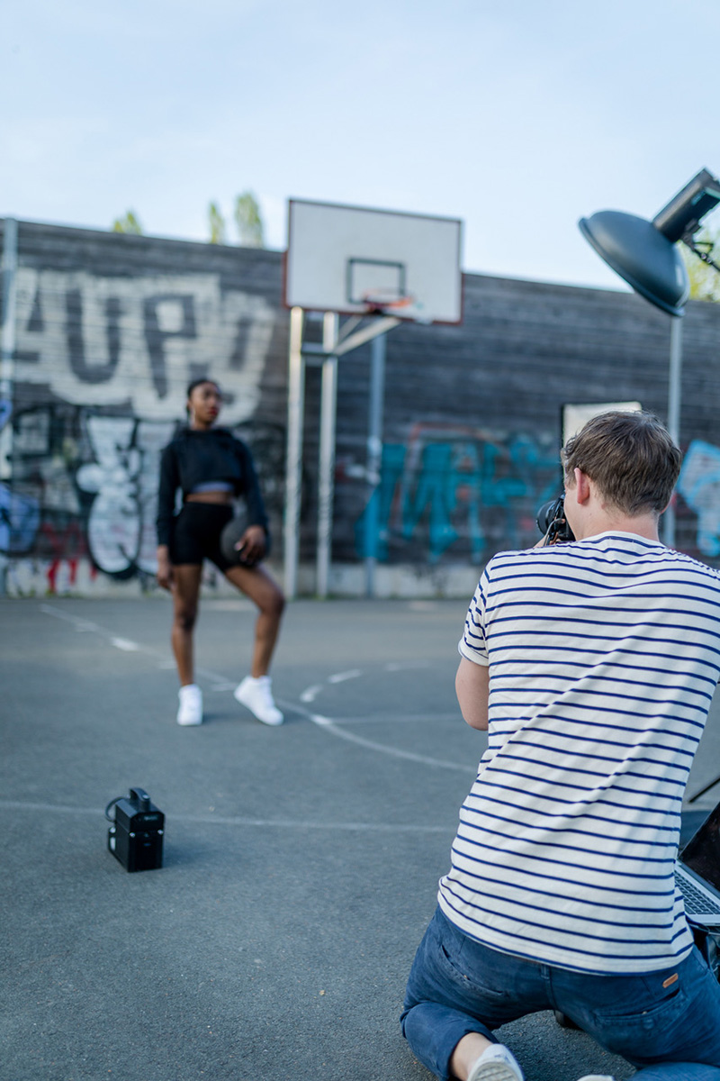 Street; Urban; Reportage; Fotograf; Model; Basketball; Shooting; Making of; On-Set