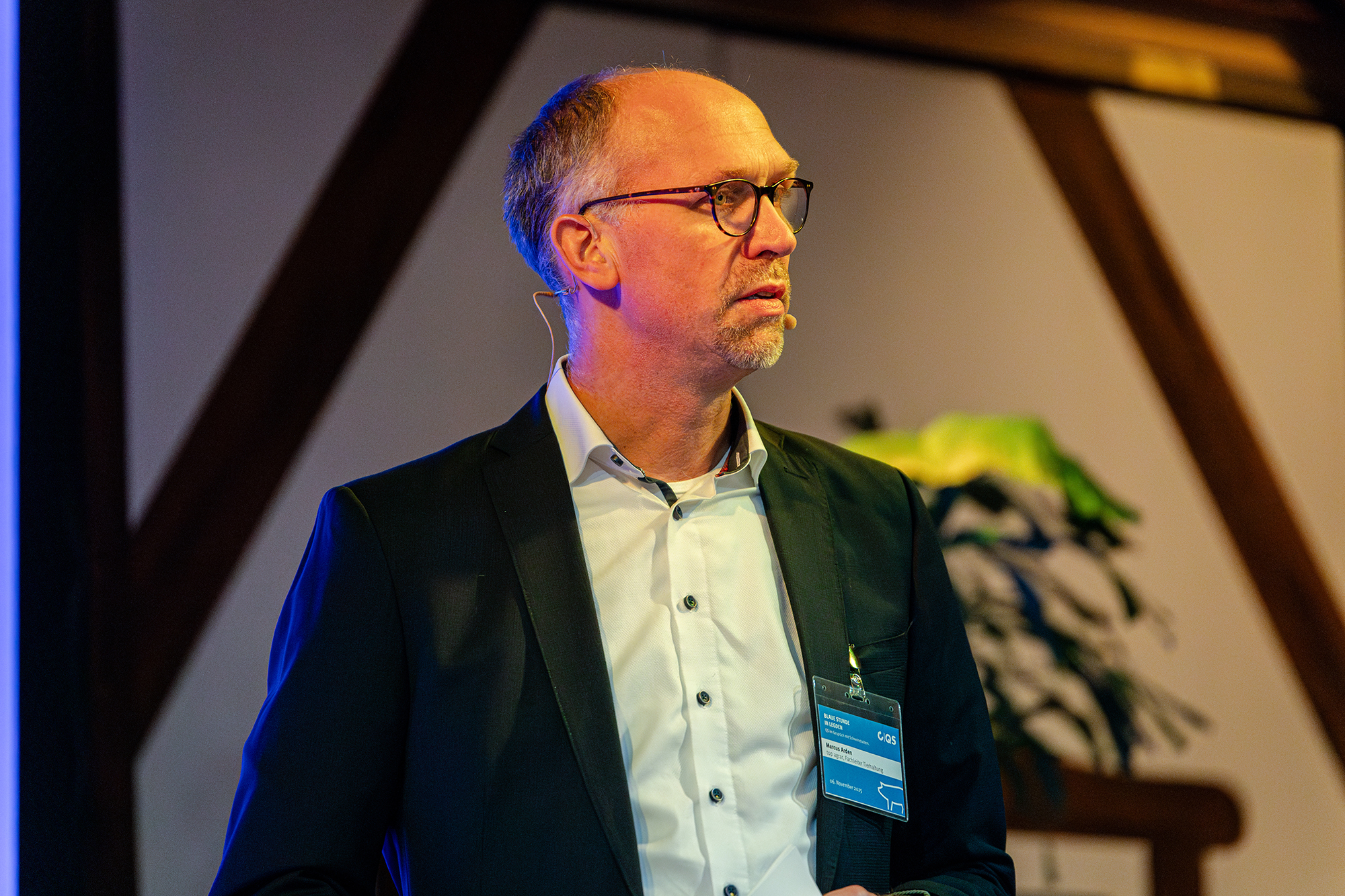 QS Qualität und Sicherheit | Blaue Stunde in Kooperation mit dem Landwirtschaftsverlag im Gespräch mit Tierhaltern im Dorf Münsterland. November 2025