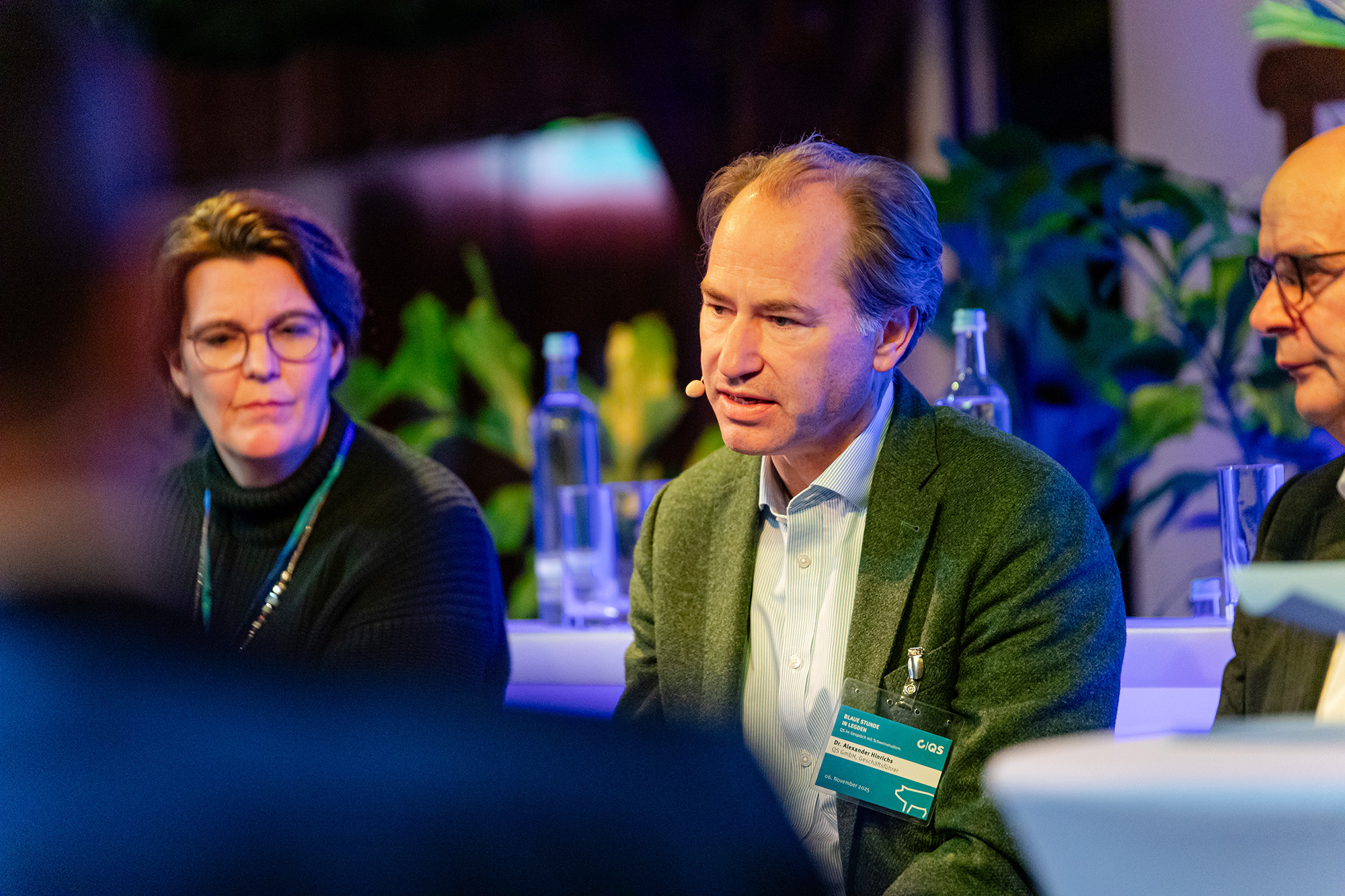 QS Qualität und Sicherheit | Blaue Stunde in Kooperation mit dem Landwirtschaftsverlag im Gespräch mit Tierhaltern im Dorf Münsterland. November 2025